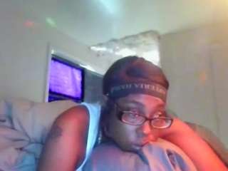 antonettekiki's CamSoda show and profile