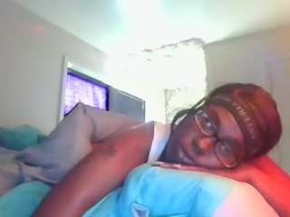 antonettekiki's CamSoda show and profile