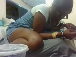 antonettekiki live cam preview