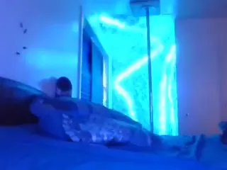 antonettekiki's Live Sex Cam Show