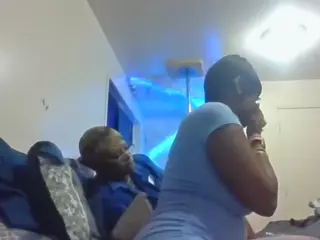 antonettekiki's Live Sex Cam Show