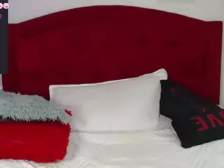 cristalkitty's Live Sex Cam Show