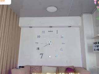 devora-sammer Live Webcam on CamSoda