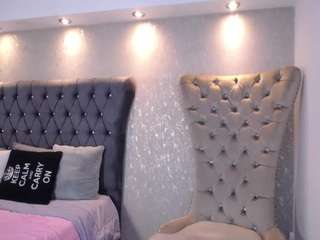 devora-sammer Live Webcam on CamSoda