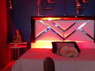 lady-brownn webcam model