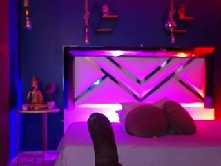 Teasing You Slowly⭐+ Oil on my Boobs, Warm Titwank and Naughty Tease [383 tokens remaining]