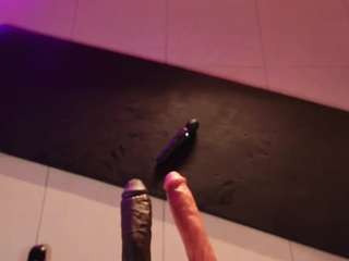 Live webcam model lady-brownn on Soda Cams