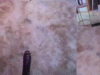 Live webcam model lady-brownn on Soda Cams