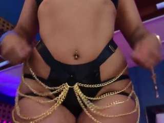 Live webcam model lady-brownn on Soda Cams