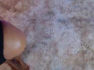 lady-brownn's CamSoda show and profile