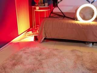 lady-brownn webcam model