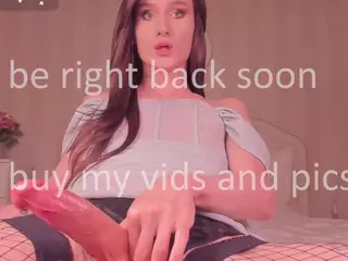 idealovnet's Live Sex Cam Show