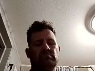 landman45 Live Webcam on CamSoda