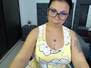 kaarlaa's Live Sex Cam Show