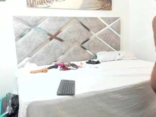 lupeadams Sex Cam Show