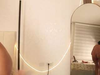 Live webcam model kiimlove on Soda Cams