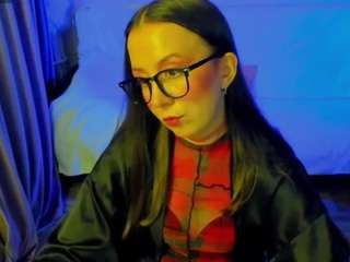 Live cam show with happystephanie
