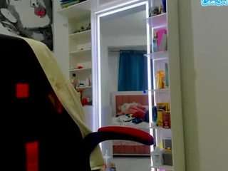 olivahot31's CamSoda show and profile