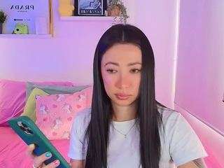  lily-evanss chat room