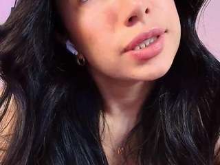 lily-evanss Live Webcam on CamSoda