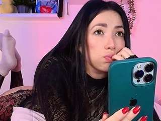 lily-evanss webcam