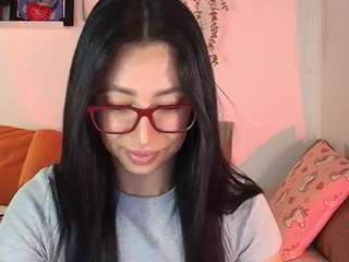 lily-evanss webcam