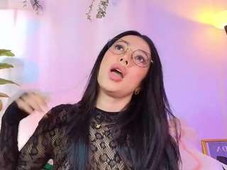 lily-evanss