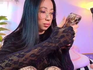 lily-evanss