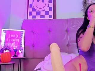 Lily live cam preview
