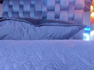 le modèle thebigpam est en webcam porno dans un show sur le site camsoda, il possède les tags suivants: anal,flashing,tease,strip,squirter,solo,pussy,pov,natural,ass,living room,fetish,feet,dirty talk,control,brown eyes,blowjob,black hair,bj,bedroom