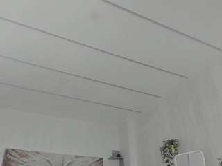 Tiffany live cam preview