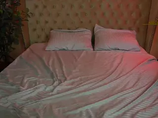 EmilyFoxy's Live Sex Cam Show