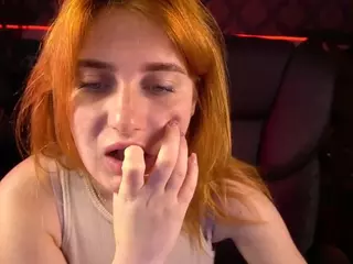 EmilyFoxy's Live Sex Cam Show