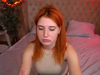 EmilyFoxy's Live Sex Cam Show