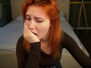 EmilyFoxy's Live Sex Cam Show