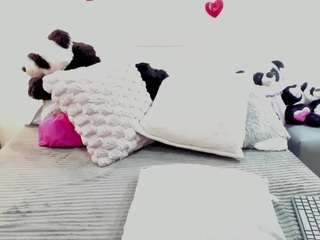 이 모델은 현재 라이브 중입니다. anapanda