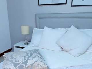 mili-moon webcam