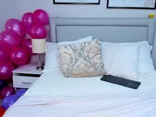 mili-moon Live Webcam on CamSoda