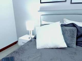 mili-moon Live Webcam on CamSoda