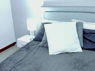 mili-moon Live Webcam on CamSoda