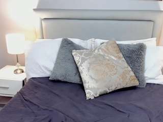 mili-moon Live Webcam on CamSoda