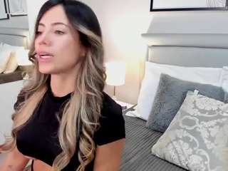 mili-moon Live Webcam on CamSoda