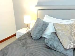 mili-moon Live Webcam on CamSoda