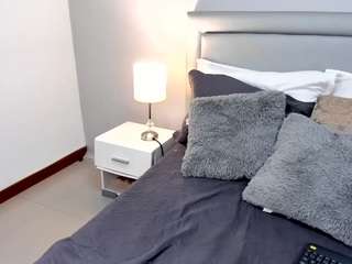 mili-moon Sex Cam Show