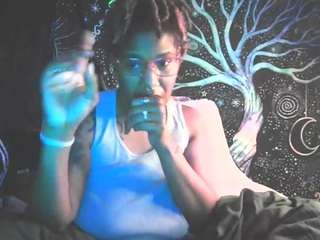 disobedientpet Live Webcam on CamSoda