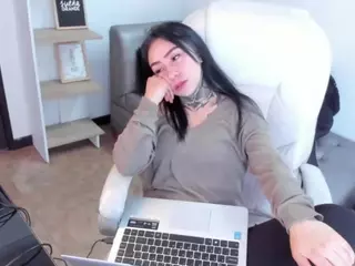 linda_miller's Live Sex Cam Show