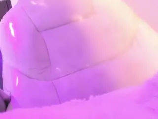 linda_miller's Live Sex Cam Show