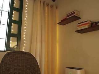 lesly-lovegood webcam