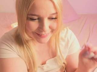 mylittledolls Live Webcam on CamSoda