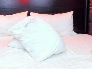  christynaross chat room